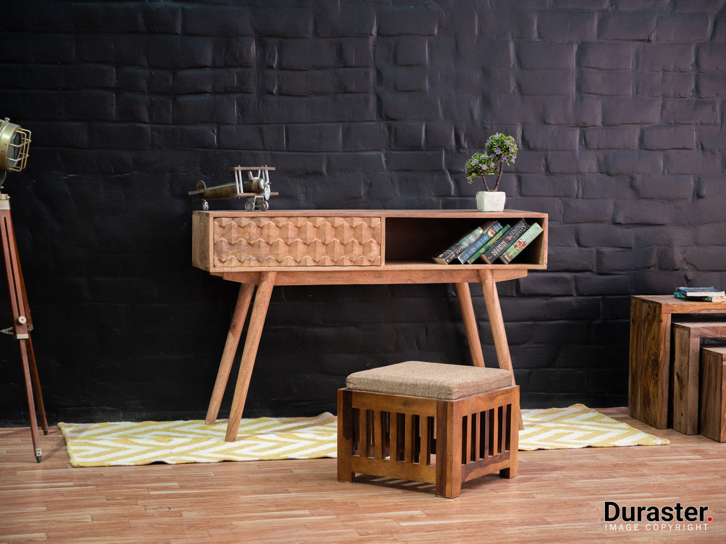 Dudi Furniture Diamond Wooden Console Table with Storage