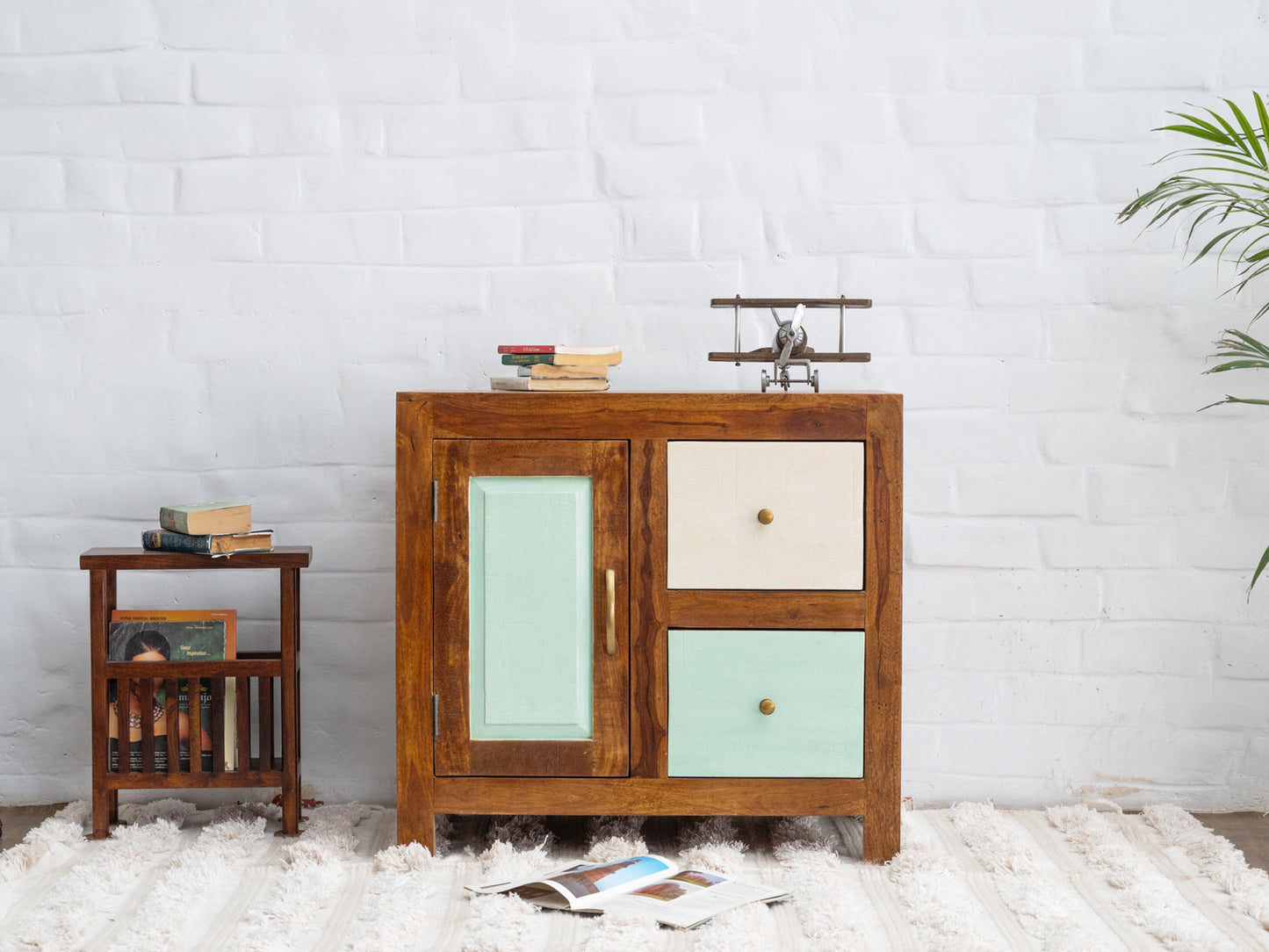 Dudi Furniture Florida Vintage Compact Wooden Sideboard