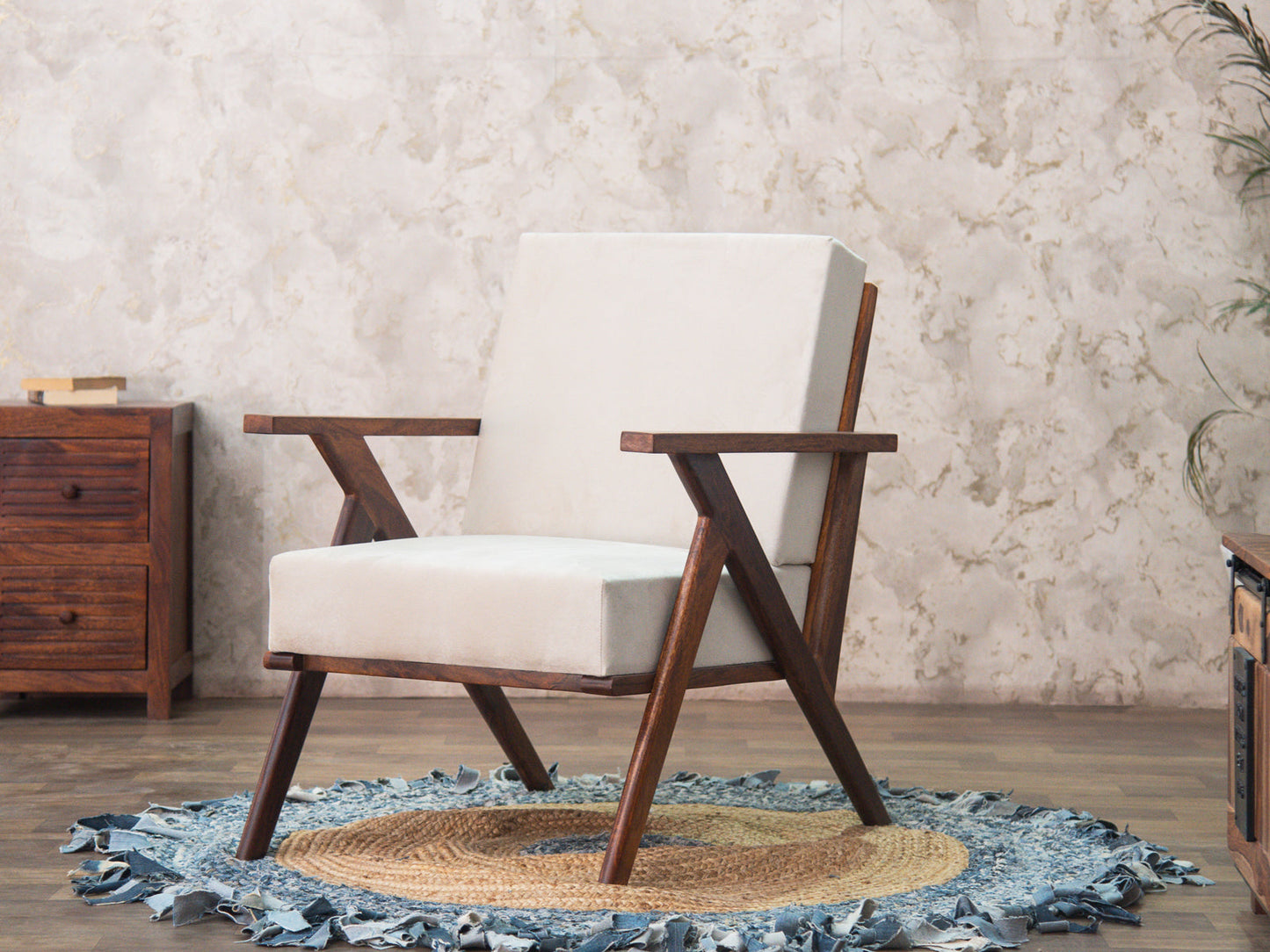 Dudi Furniture Vismit Modern Sheesham Wood Lounge Chair