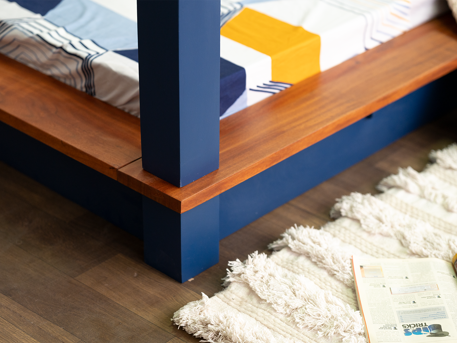 Dudi Furniture Florida Acacia Wood Poster Bed (Egyptian Blue)