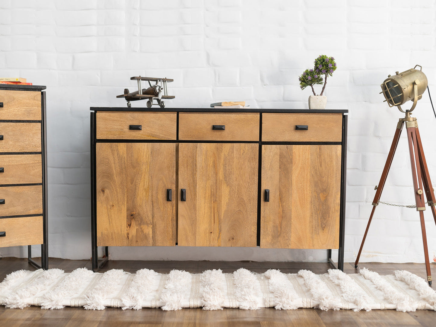 Dudi Furniture El Dorado Mango Wood Sideboard
