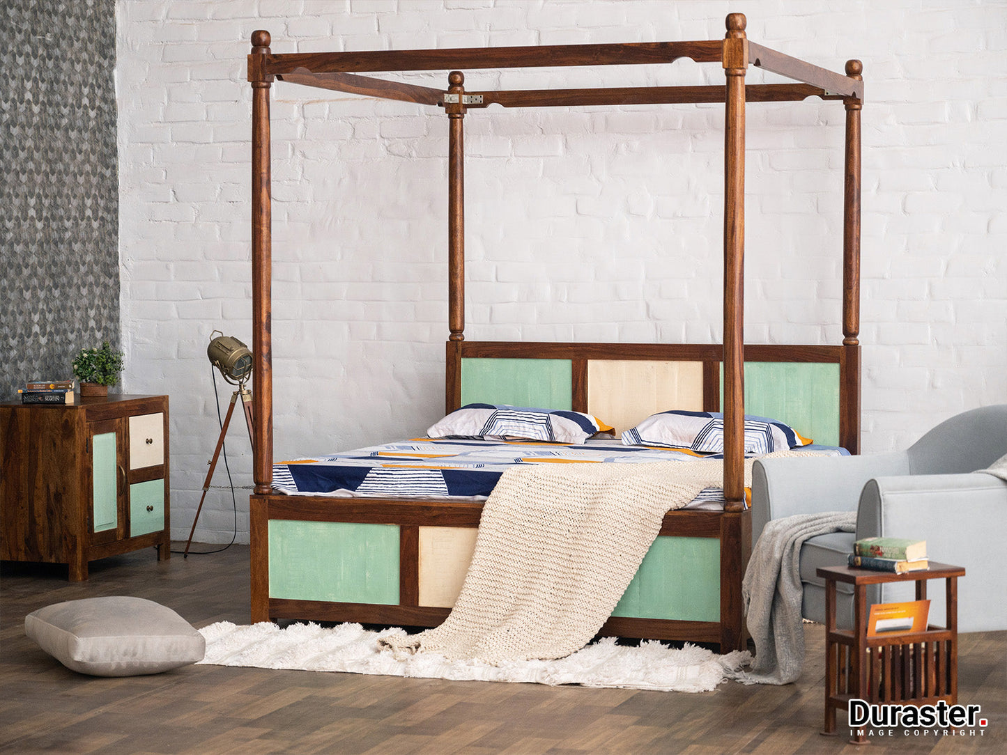 Dudi Furniture Florida Vintage Solid Sheesham Wood Four Poster Bed