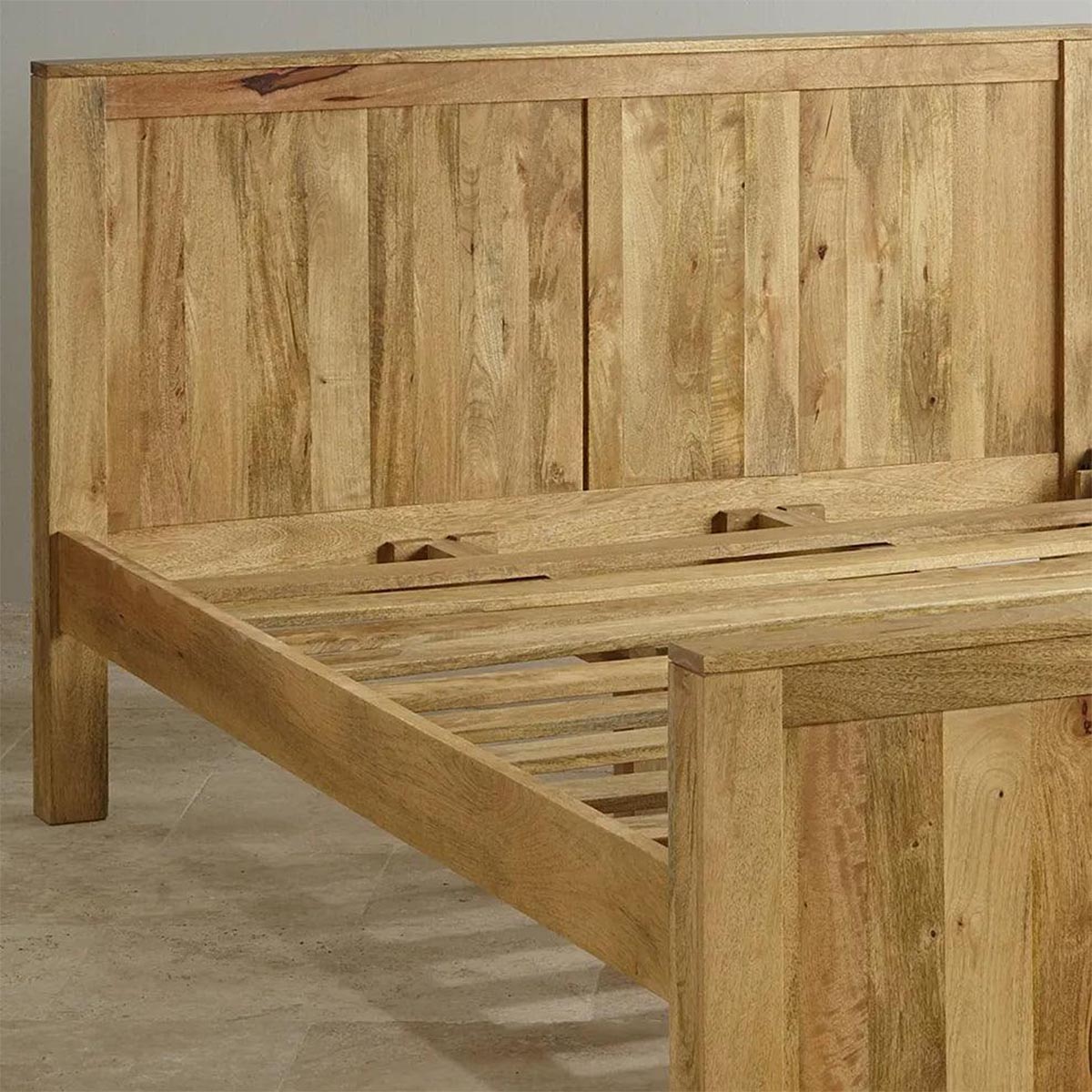 Dudi Furniture Misa Mango Wood Queen Size Bed