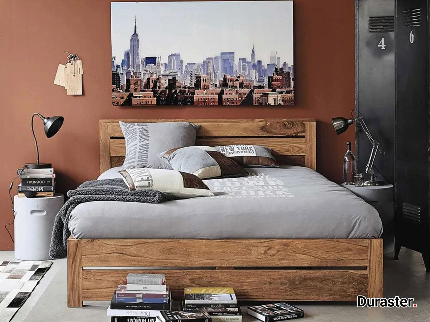 Dudi Furniture Dessart Modern King Size Bed
