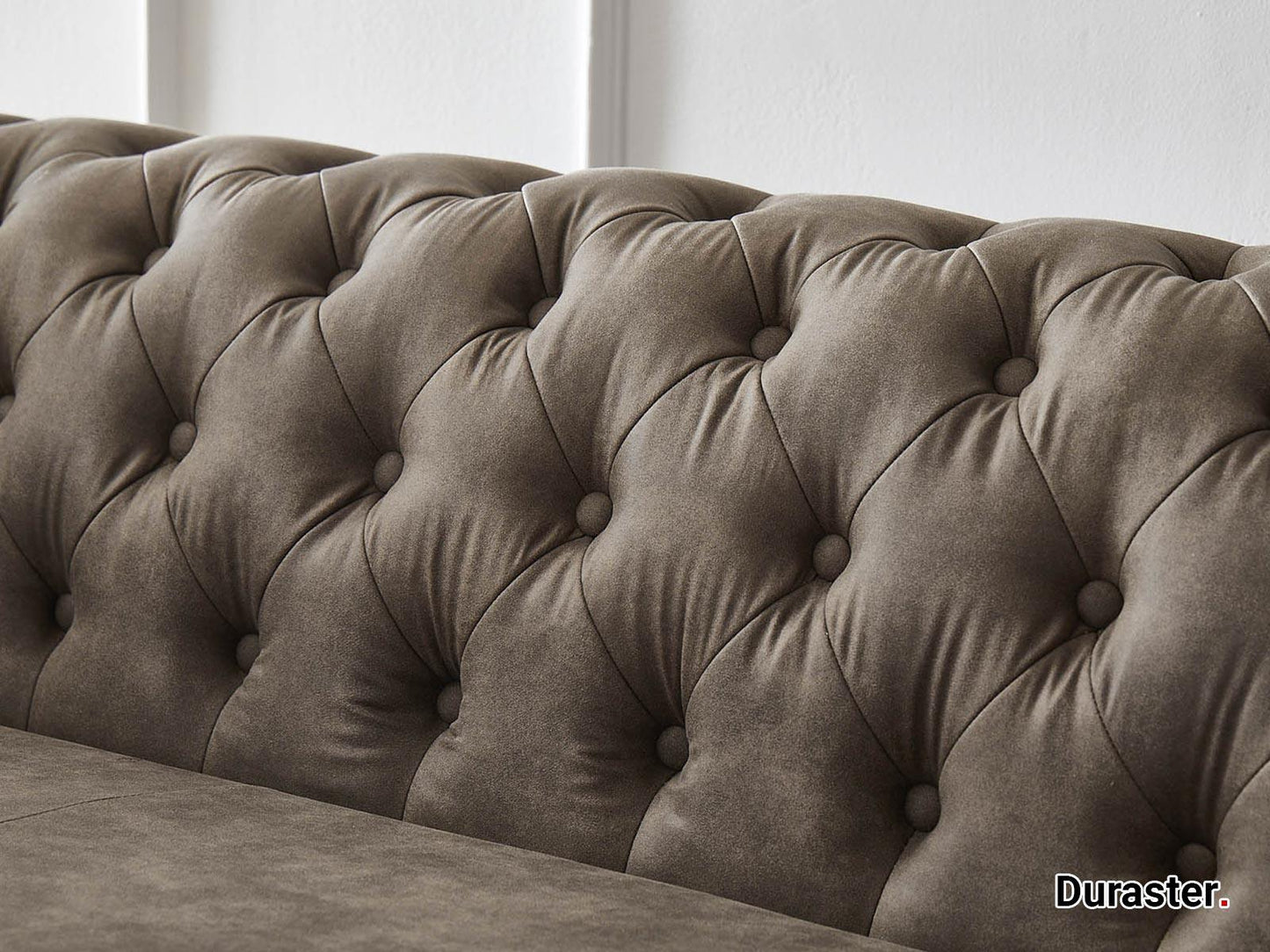 Dudi Furniture Chesterfield Traditional Three Seater Sofa